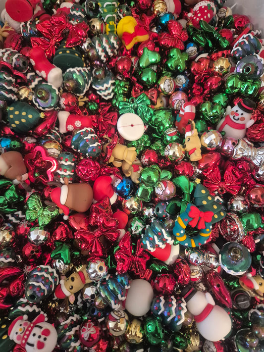 Christmas Bead mix Scoops!
